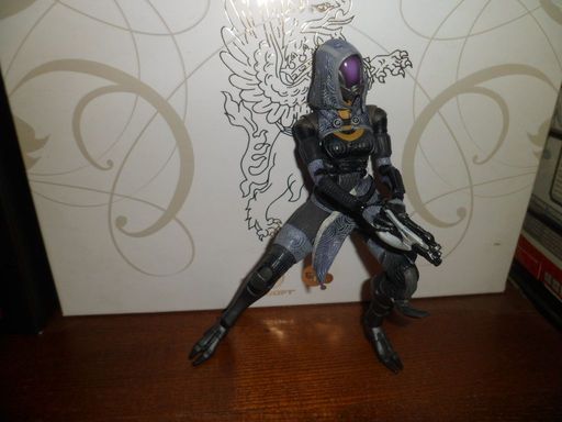 Mass Effect 3 - Mass Effect Play Arts Kai - Tali'Zorah vas Normandy - обзор